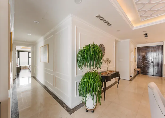 D'Leroi Soleil- Tay Ho- Near Westlake In Ha Noi